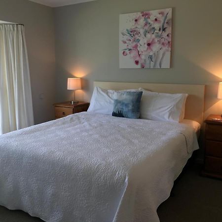 פאיהייה Ash Grove Boutique Motel מראה חיצוני תמונה