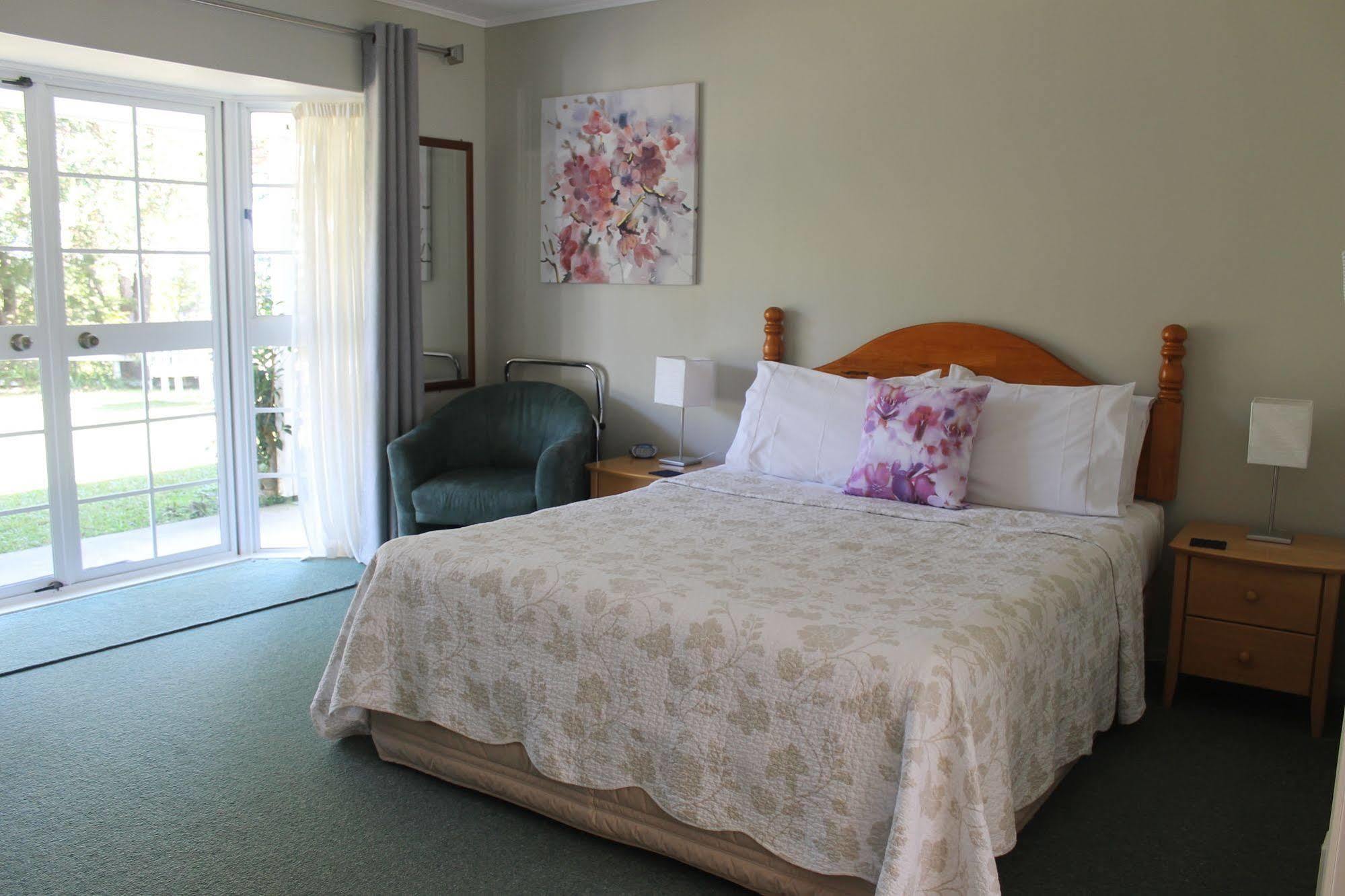 פאיהייה Ash Grove Boutique Motel מראה חיצוני תמונה