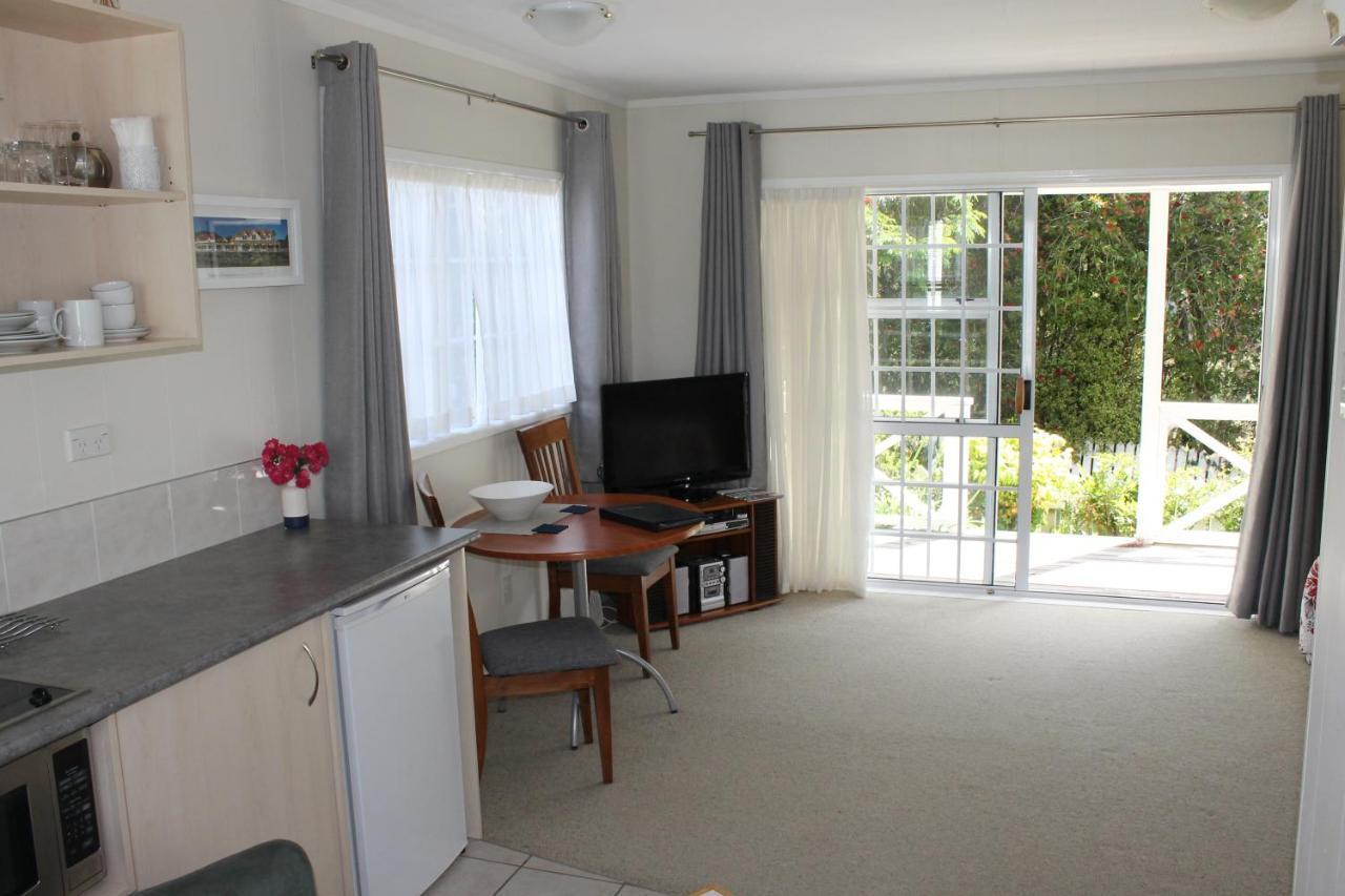 פאיהייה Ash Grove Boutique Motel מראה חיצוני תמונה